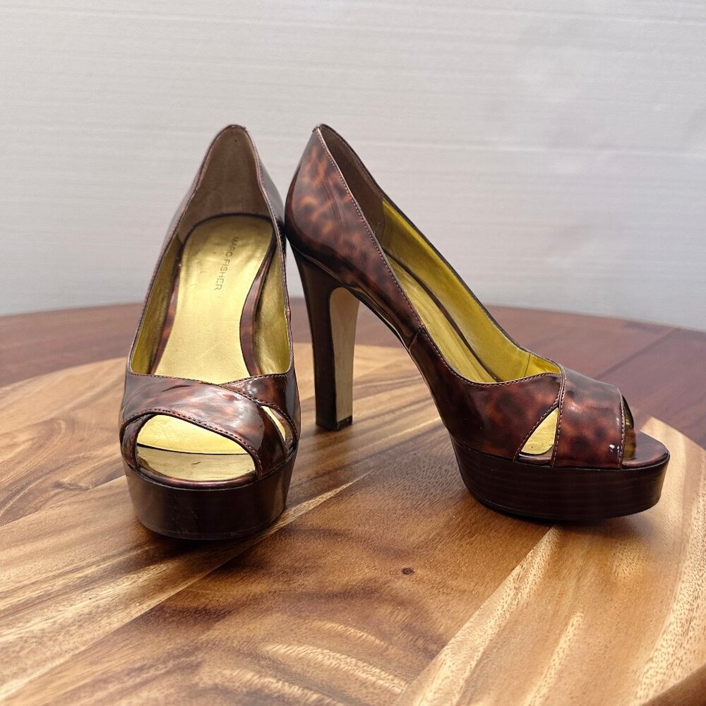 Platform peep toe heel